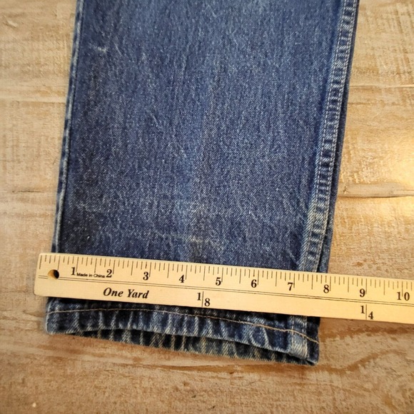 Brittania Straight Relaxed Fit Jeans Mens 38x32 Denim Button Fly Distressed - Picture 11 of 16